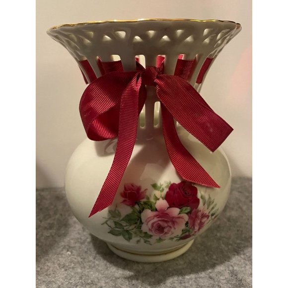 Pair of Vintage Formalities Vases by Baum Brothers  6 and 8 inches   #1247 - Picture 3 of 7